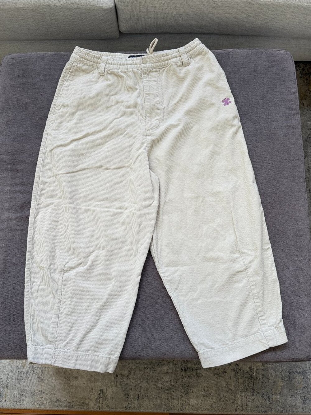 Urban Outfitters Womens Corduroy  Wide Barrel Leg Pants  Size L